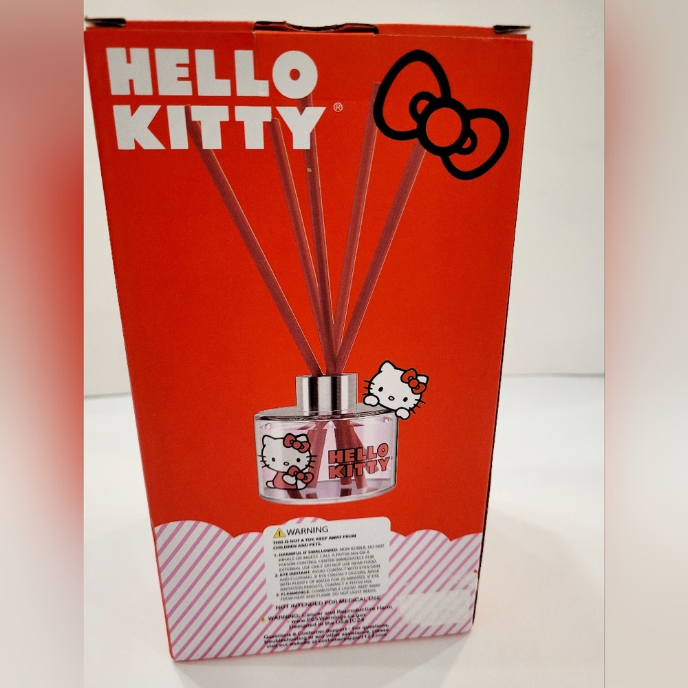 Hello Kitty Reed Diffuser with Rose Oil Aroma - Picture 2 of 3